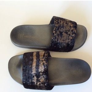 INC Womens Slides/Slippers Size 7/8 Black and Gold